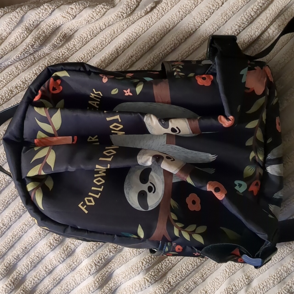 Sloth backpack - Picture 3 of 4